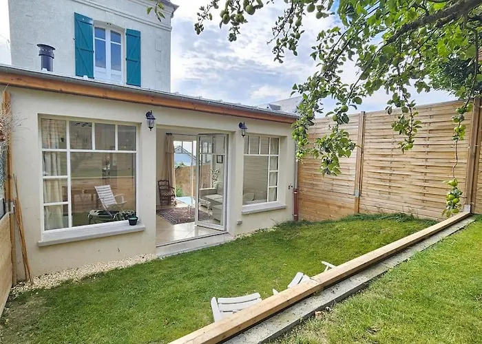 Maison Familiale, 3 Chambres, Jardin, Au Calme Holiday home