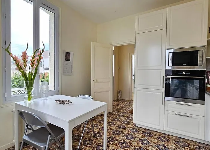 Holiday home Maison Familiale, 3 Chambres, Jardin, Au Calme *